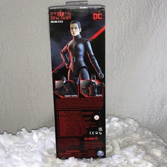 DC Comics The Batman 12" Selina Kyle Action Figure - Picture 4 of 7